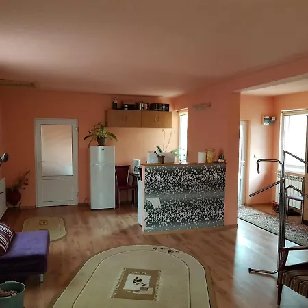 Sasha's Place Apartamento Constança